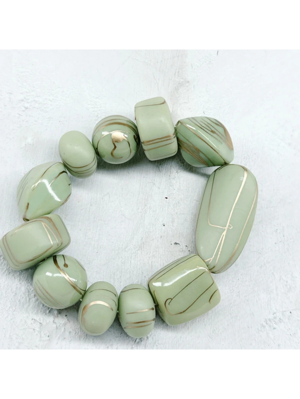 162u. Stretch Green Bracelet